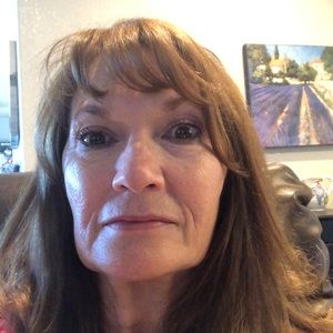 Meet your Posher, Joi